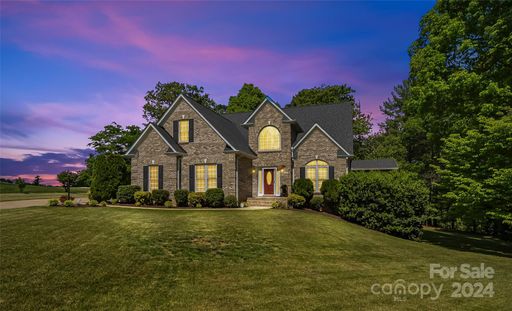 4001 Tanglewood Lane