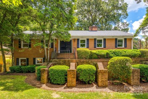 5124 Lansing Drive