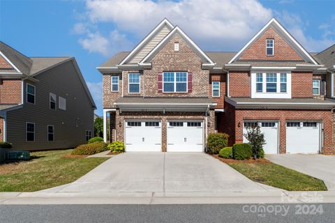 108 Dellbrook Street F