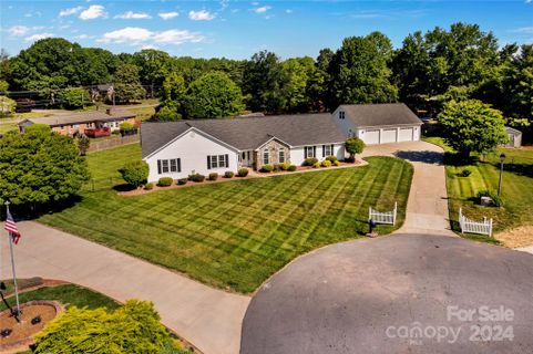 429 Thistle Lane sold home in Greenbriar Farms, Statesville, NC
