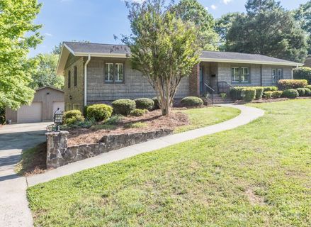 212 Walnut Avenue sold home in Woodland Park, Mount Holly, NC