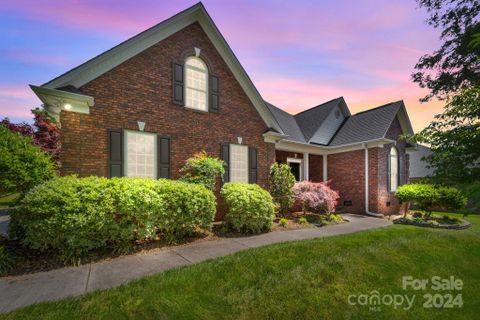 3037 Arbor Knoll sold home in Fieldstone, Concord, NC