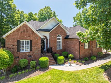 2704 Wynewood Court
