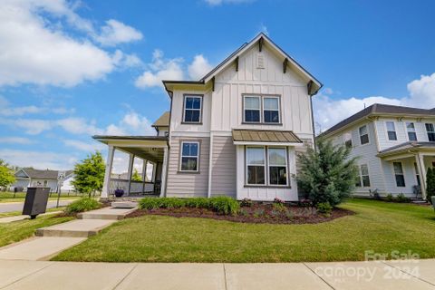 1555 Riverwalk Parkway