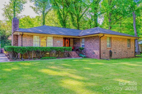 1708 Westbrook Circle