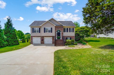 5015 Water Wheel Drive sold home in Millstone, Conover, NC