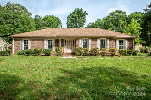 12012 Shandon Circle