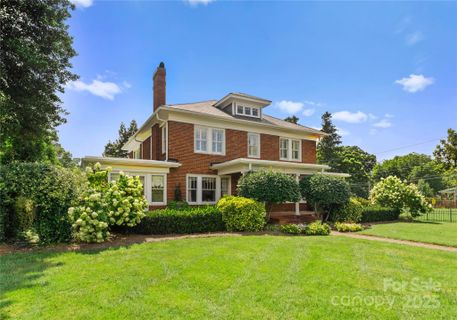215 N Main Street sold home in Downtown, Belmont, NC