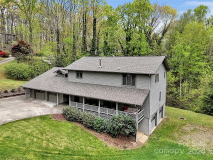 200 Crescent Drive