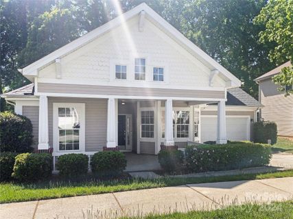 6825 Colonial Garden Drive