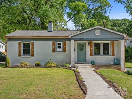 909 Spruce Street