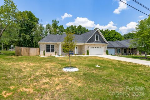 601 Gray Drive sold home in Charcon Heights, Charlotte, NC