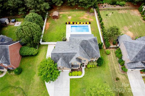 179 Winter Flake Drive sold home in Barium Seasons Village, Statesville, NC