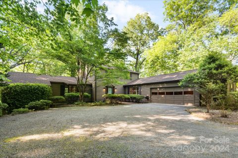 556 Fox Run Lane sold home in Hunting Wood, Tryon, NC