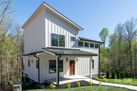 19 Winterhawk Drive sold home in Winterhawk, Arden, NC