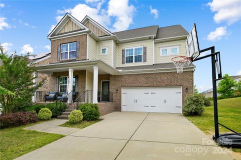 2556 Kinmere Drive sold home in Kinmere Farms, Gastonia, NC