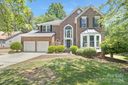8709 Londonshire Drive sold home in Charlotte, SC