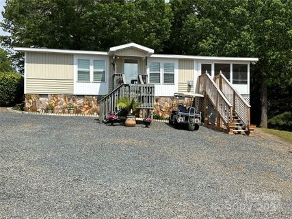 137 Grand View Drive