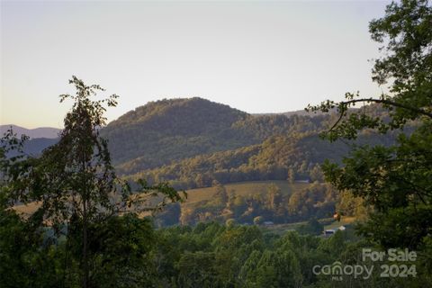 Lot 39 Tamarack Trail sold home in Rock Bridge, Waynesville, NC