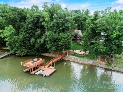 11904 Mountain Crest Circle sold home in Mountain Point, Charlotte, NC