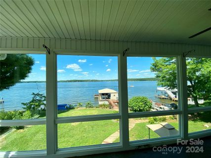 49262 Wood Land Drive sold home in Piney Point Beach, Norwood, NC