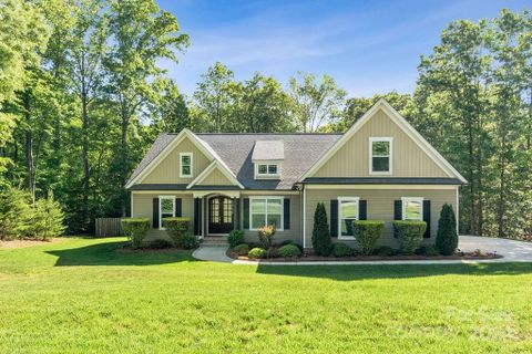 3934 Mcgee Point Road sold home in Redbud Forest, Terrell, NC