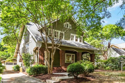 526 Hermitage Court