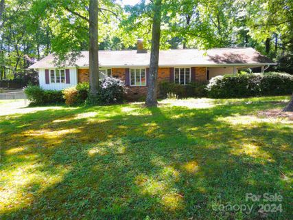 3101 Parkstone Drive sold home in Parkstone, Charlotte, NC