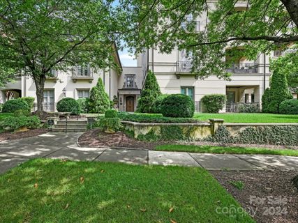442 Fenton Place
