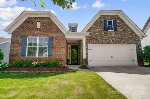 2696 Suffolk Place