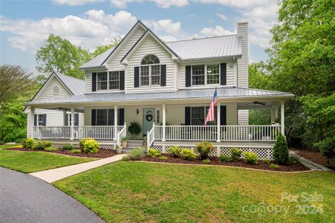 15 Lark Hill Drive sold home in Long Shoals, Arden, NC