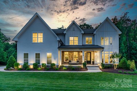 161 Forsythia Lane sold home in The Manors at Lake Ridge, Tega Cay, SC