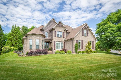 1005 10th Avenue Drive sold home in The Pines Ii, Hickory, NC