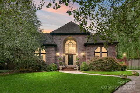 12924 Hidden Hills Lane sold home in Hidden Hills, Mint Hill, NC