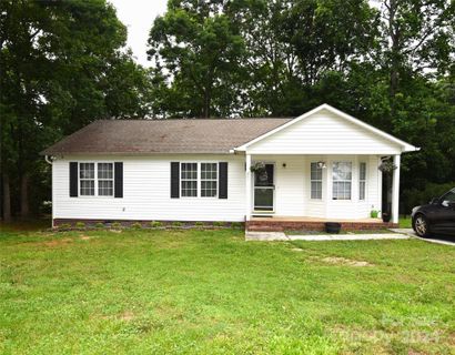 221 Hickory Wood Drive sold home in Highland Woods, Kannapolis, NC