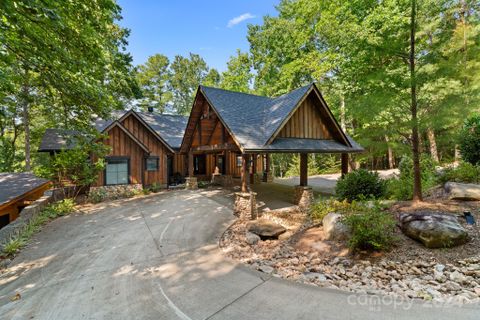 1610 Lillians Point Court