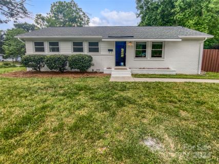 4126 Winedale Lane sold home in crestmont, Charlotte, NC