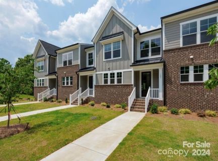 114 Glencoe Lane 102 sold home in Carriage Club Townhomes, Mooresville, NC