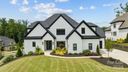 1034 Arborfield Drive sold home in Matthews, SC