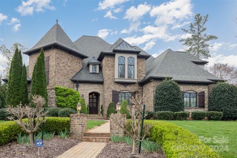 8012 Wicklow Hall Drive sold home in Highgate, Matthews, NC