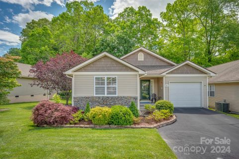 85 Clear Creekside Drive sold home in Clear Creek Landing, Hendersonville, NC
