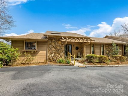 161 Country Ridge Road sold home in Country Ridge, Hendersonville, NC