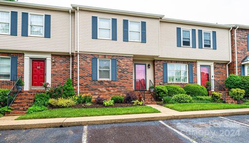 2705 N Center Street 65 sold home in Westminister Park, Hickory, NC