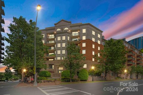 300 W 5th Street 208
