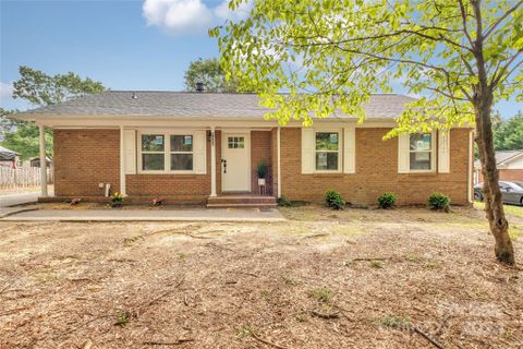 8300 Idlewild Road
