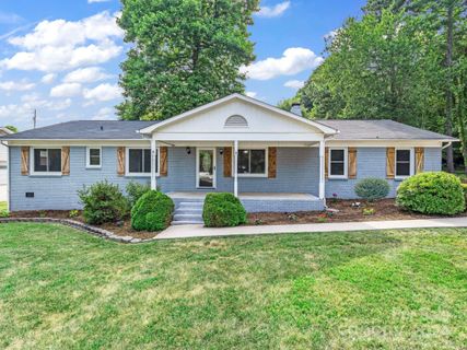 1995 Rock Springs Circle sold home in Country Valley, Denver, NC