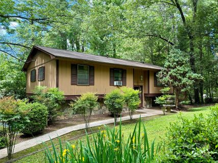 161 Timberlane Drive sold home in Timberlane, Etowah, NC