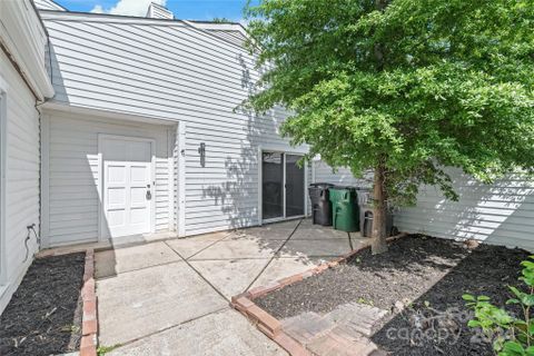 7033 Stonington Lane sold home in Stonington, Charlotte, NC