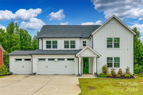194 Country Lake Drive sold home in Creek Stone, Mooresville, NC