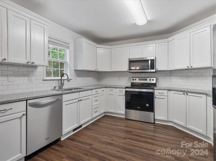 801 Raleigh Court sold home in Williamsburg, Gastonia, NC
